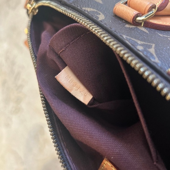 *Authentic* Louis Vuitton Turenne Monogram MM Monogram - Picture 12 of 12
